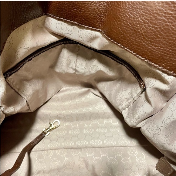 Michael Kors Hamilton Convertible Bag in Brown Pebbled Leatherher with Dust Bag - Picture 9 of 11